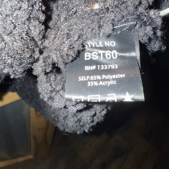 POL Women’s Pullover Sweater. Black white. Size Large. Lgtwght chunky sweater. - Picture 6 of 6